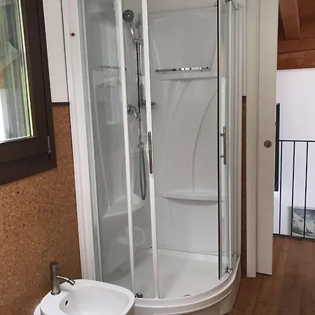 Clementina Romantisches Mit Seeblick By Interhome Apartamento